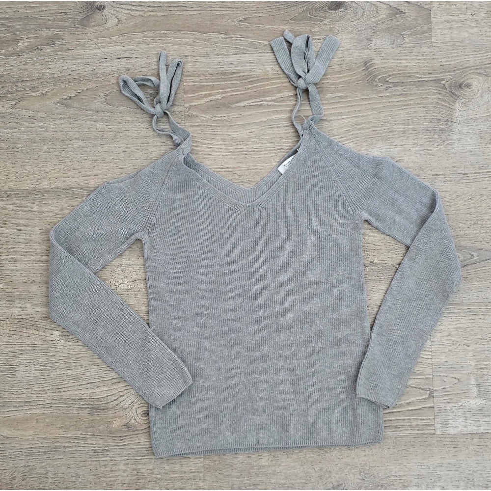 White House Black Market Cold Shoulder Sweater Women S Grey Excellent Ribbed Tie